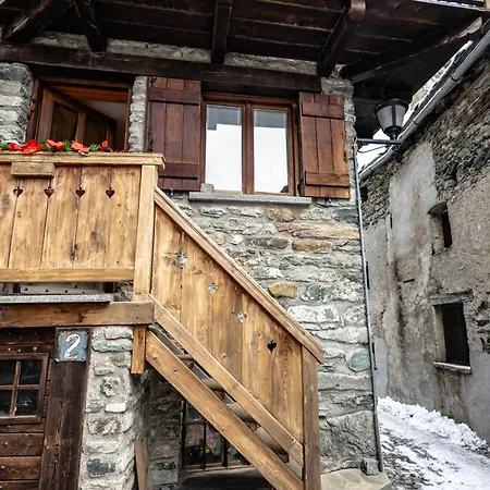 Seconda Stella A Destra 아파트 *